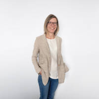 Stefanie Hintringer Stefanie Hintringer